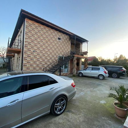 Kochalidze Family Apartment Batumi Ngoại thất bức ảnh